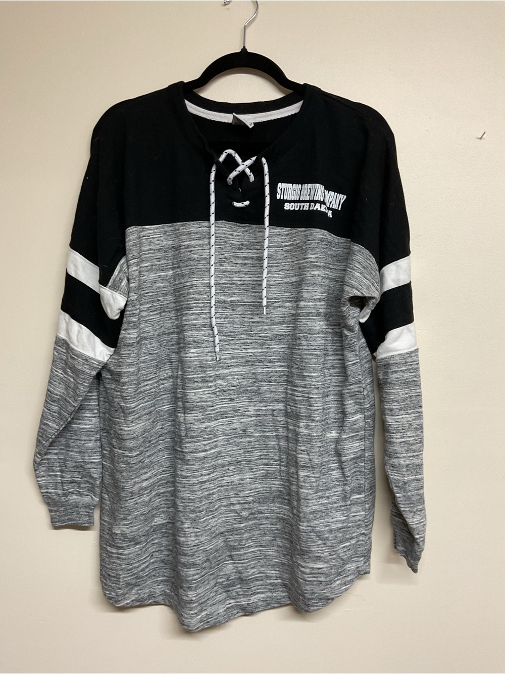 Lace-Up Colorblock Long Sleeve Top - Black & Heather Gray